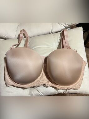 Torrid Bombshell Everyday Strapless Bra in Nude Size 38F